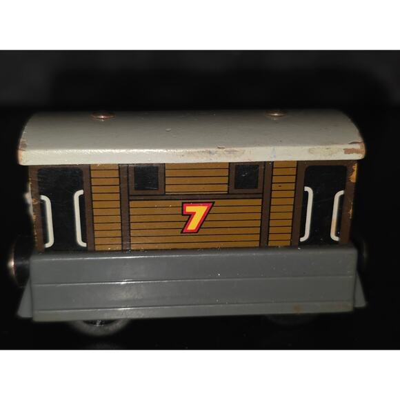 Thomas & Friends Wooden Railway Toby Train Tank Engine - Picture 2 of 7